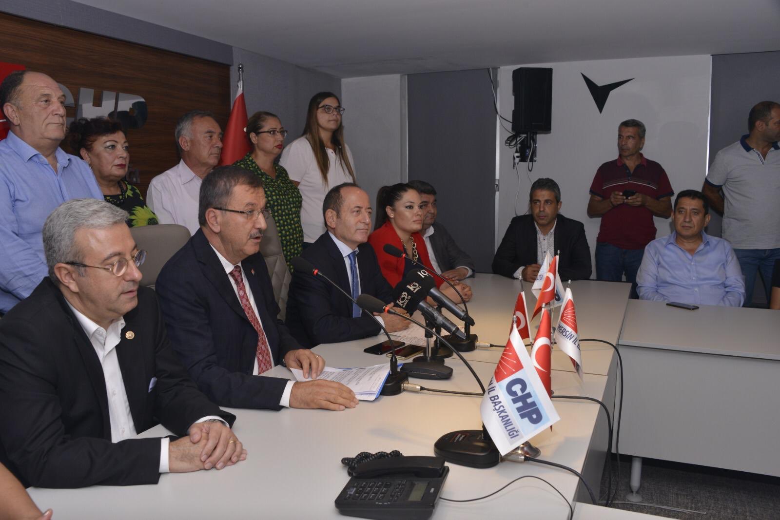 Hamza�ebi Mersin�de T�rkiye ekonomisi ve �stanbul depremi ile ilgili bas�n toplant�s� d�zenledi